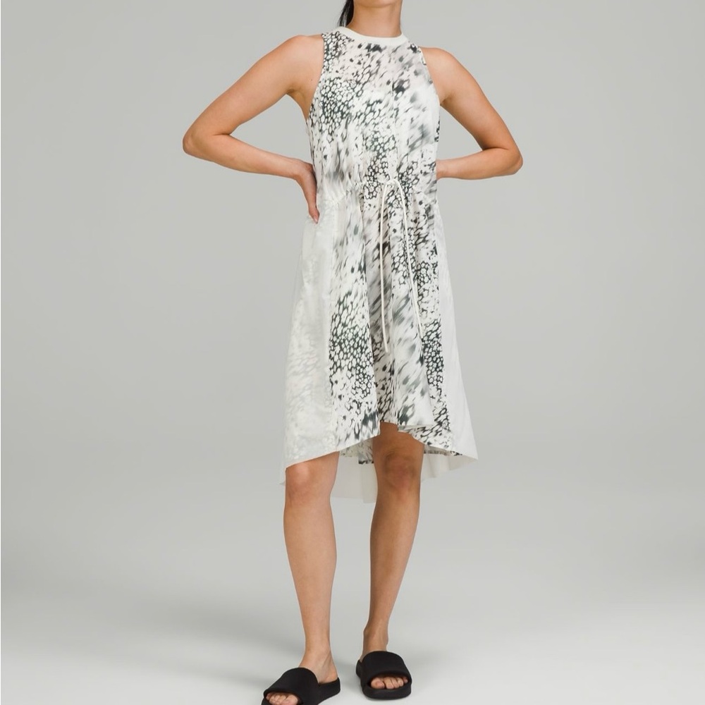NWT Lululemon Mesh Overlay High-Neck Dress ~ Sz 2 ~ Watercolor White/Gray
